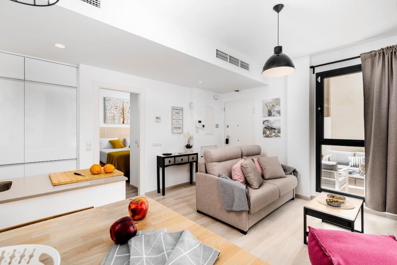 Apartamento Deluxe Con Piscina, Terraza & Parking マラガ エクステリア 写真