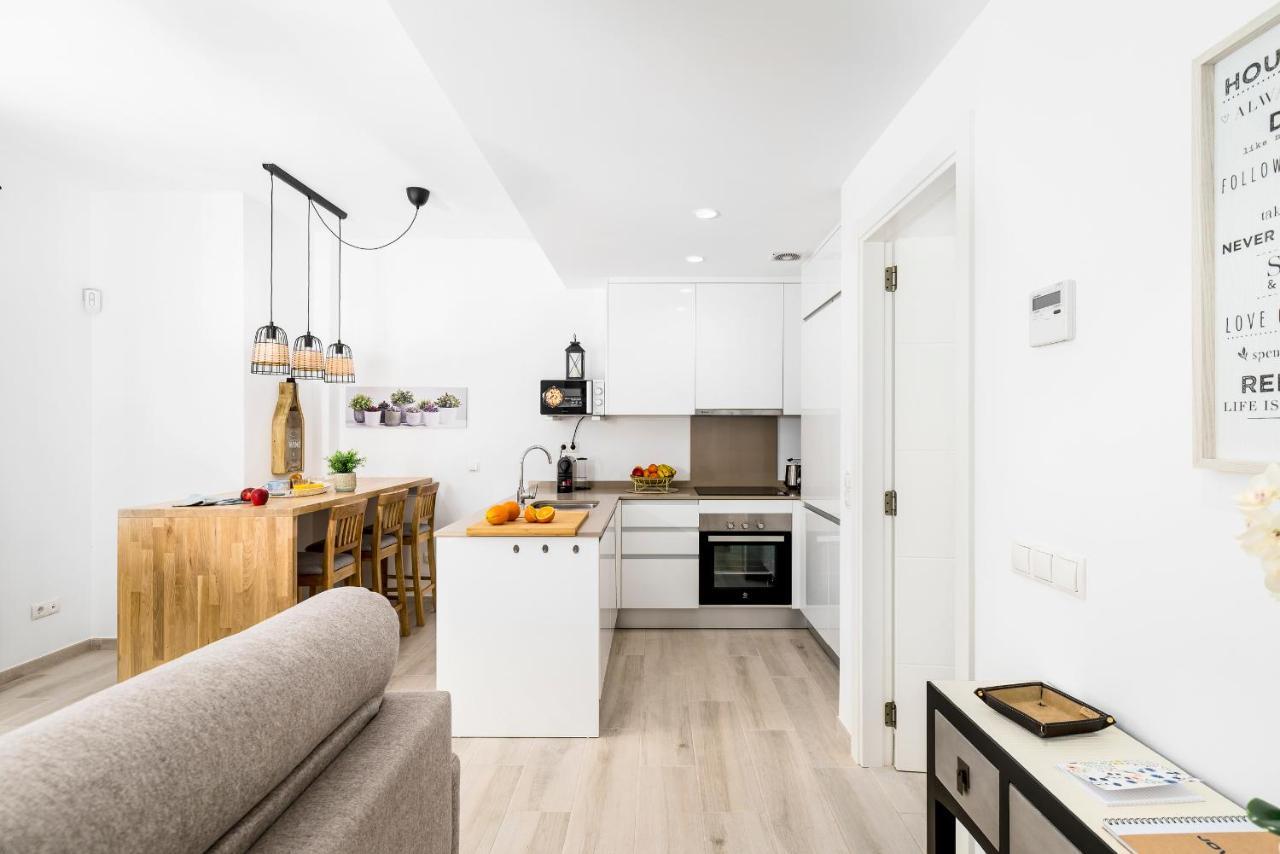 Apartamento Deluxe Con Piscina, Terraza & Parking マラガ エクステリア 写真