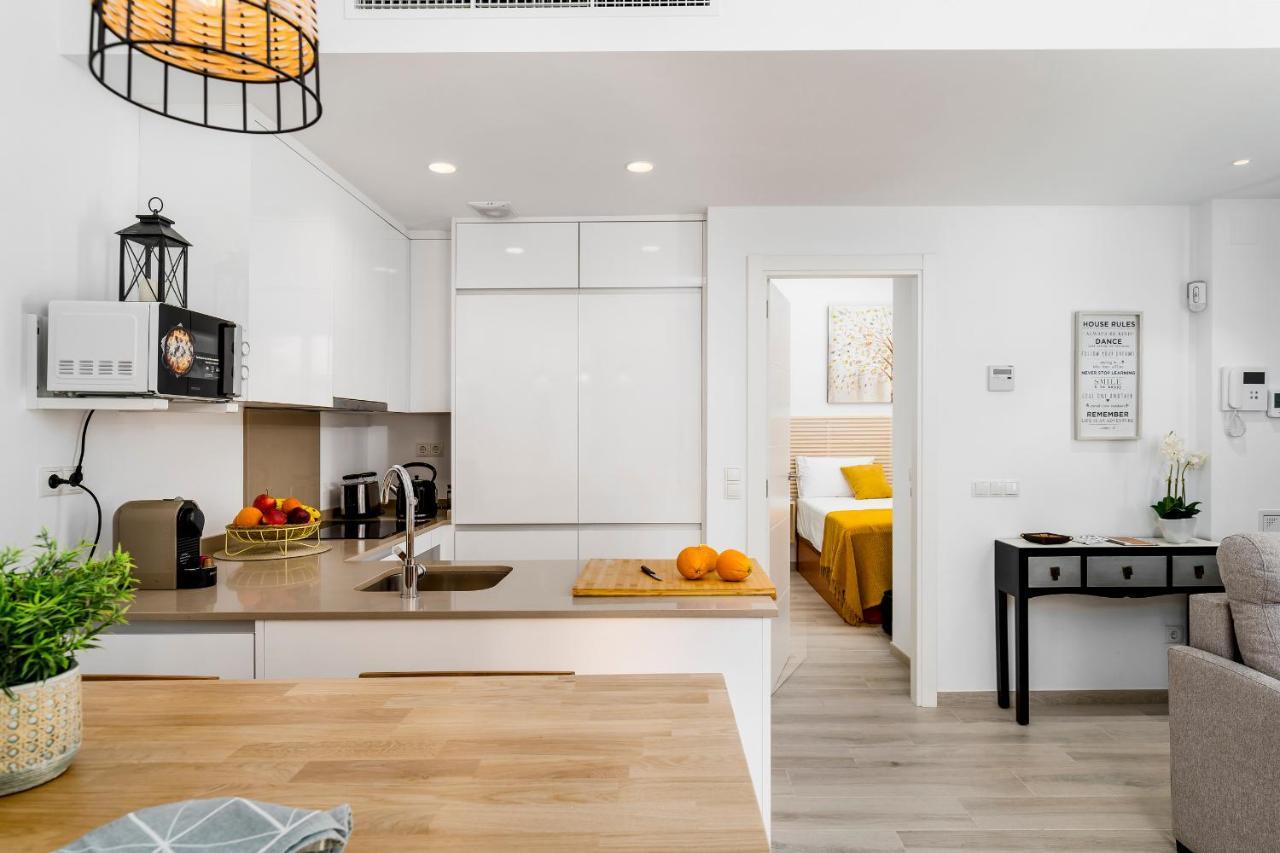 Apartamento Deluxe Con Piscina, Terraza & Parking マラガ エクステリア 写真