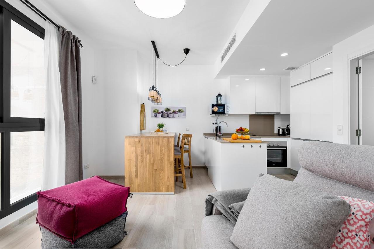 Apartamento Deluxe Con Piscina, Terraza & Parking マラガ エクステリア 写真