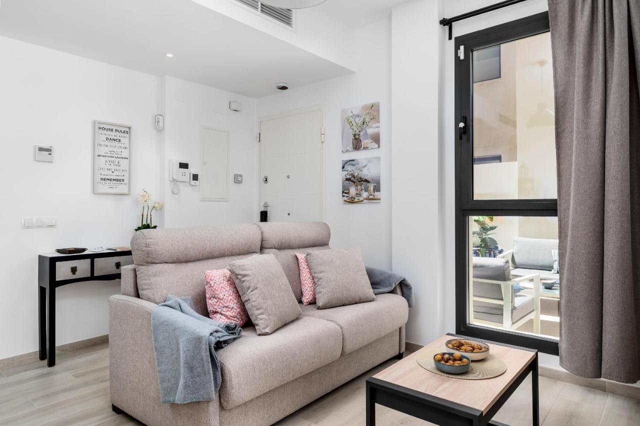 Apartamento Deluxe Con Piscina, Terraza & Parking マラガ エクステリア 写真